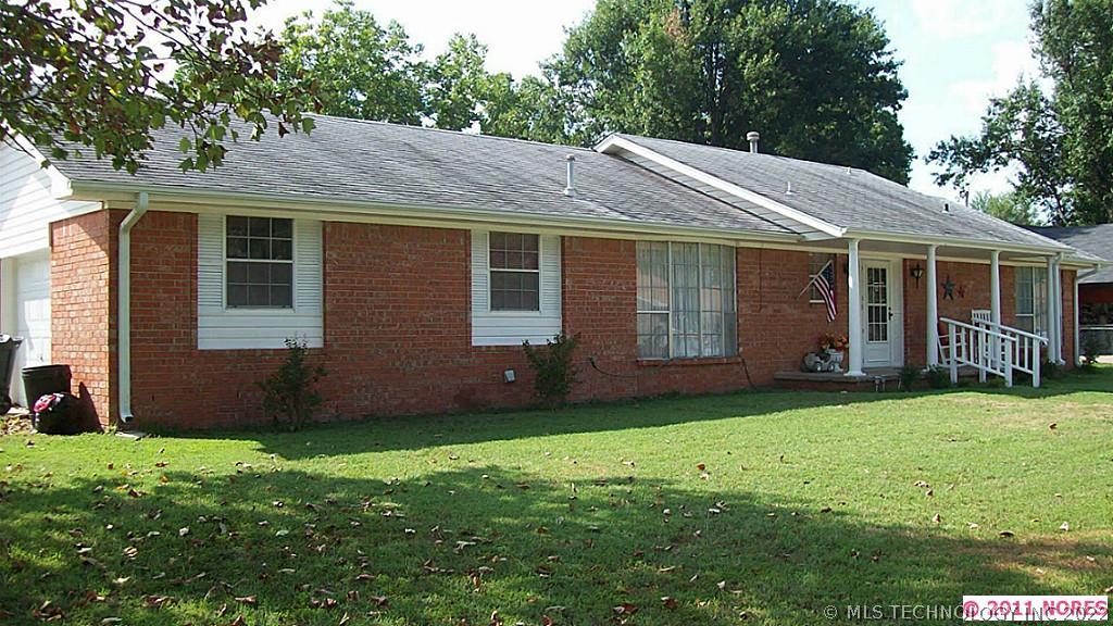 412 Cobblestone Court Property Photo 1