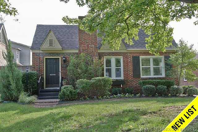 1907 S Florence Place Property Photo 1