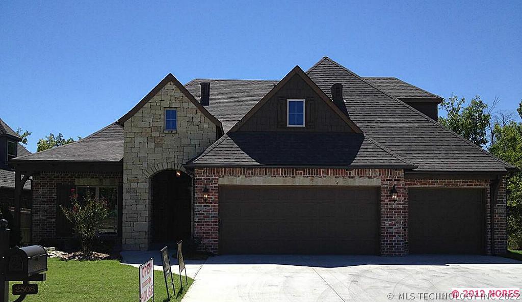 2508 E 140th Place Property Photo 1