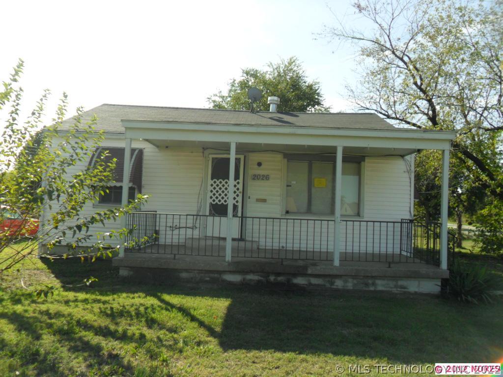 2026 E Woodrow Court Property Photo 1