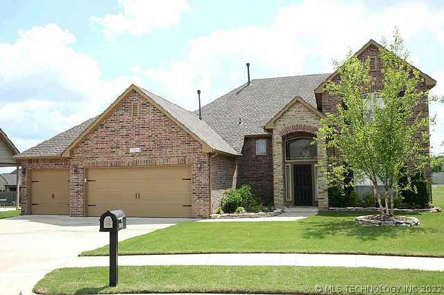 16216 E 49th Street Property Photo 1