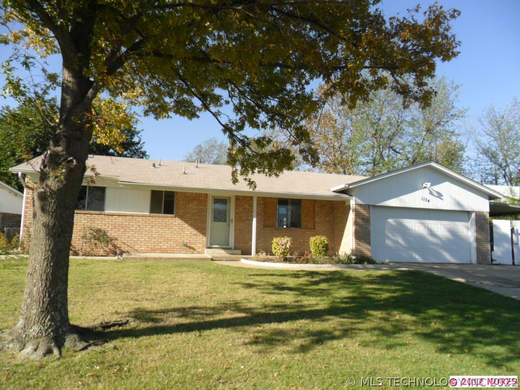 1154 N Gum Avenue Property Photo 1