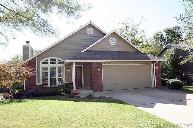 2425 W Delmar Street Property Photo 1