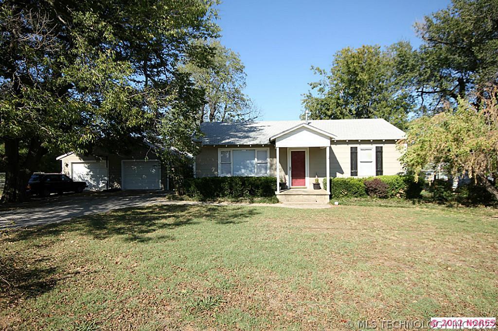 11629 E 69th Street North Property Photo 1