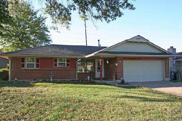 12032 E 35th Street Property Photo 1