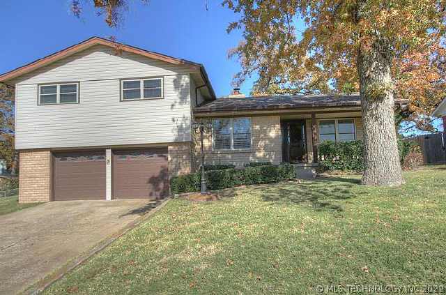 1203 E 7th Street Property Photo 1