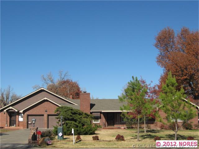 529 E Pine Street Property Photo 1
