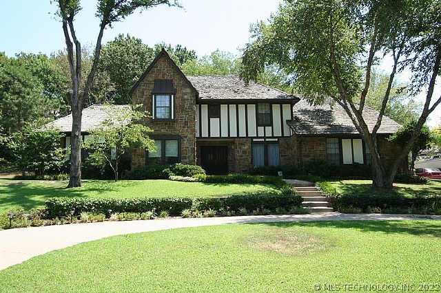 8929 S Joplin Avenue Property Photo 1