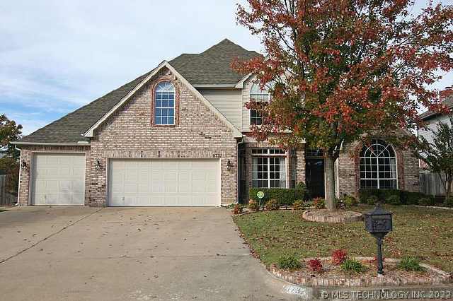 9732 S 99th East Avenue Property Photo 1