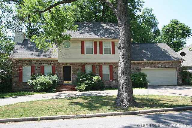 1914 E 52nd Street Property Photo 1