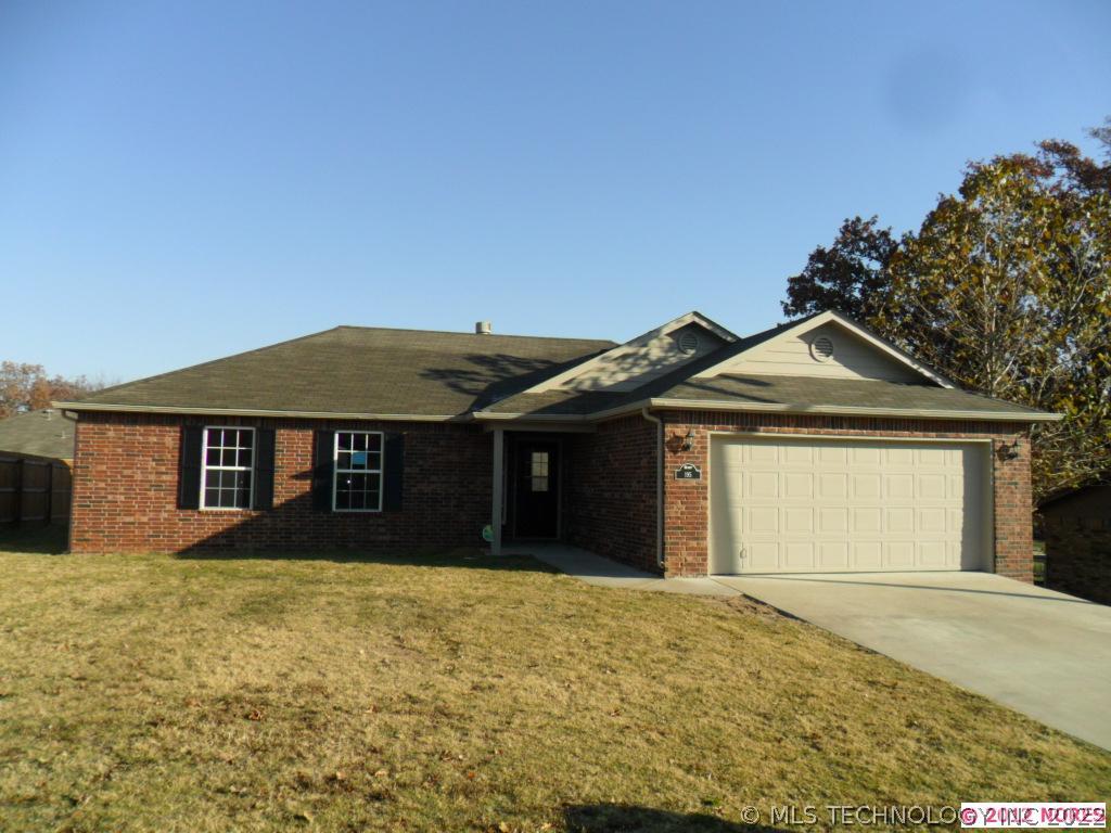 195 Grand Place Property Photo 1