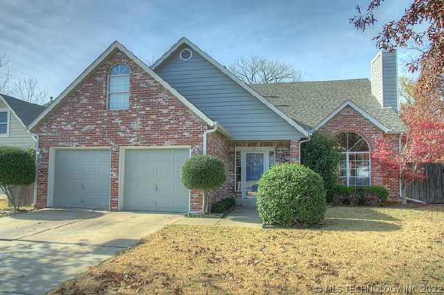 7912 S 76th East Avenue Property Photo 1