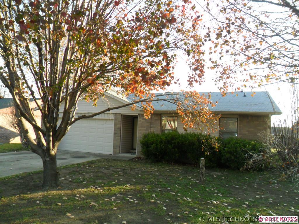 15049 S Waco Avenue Property Photo 1