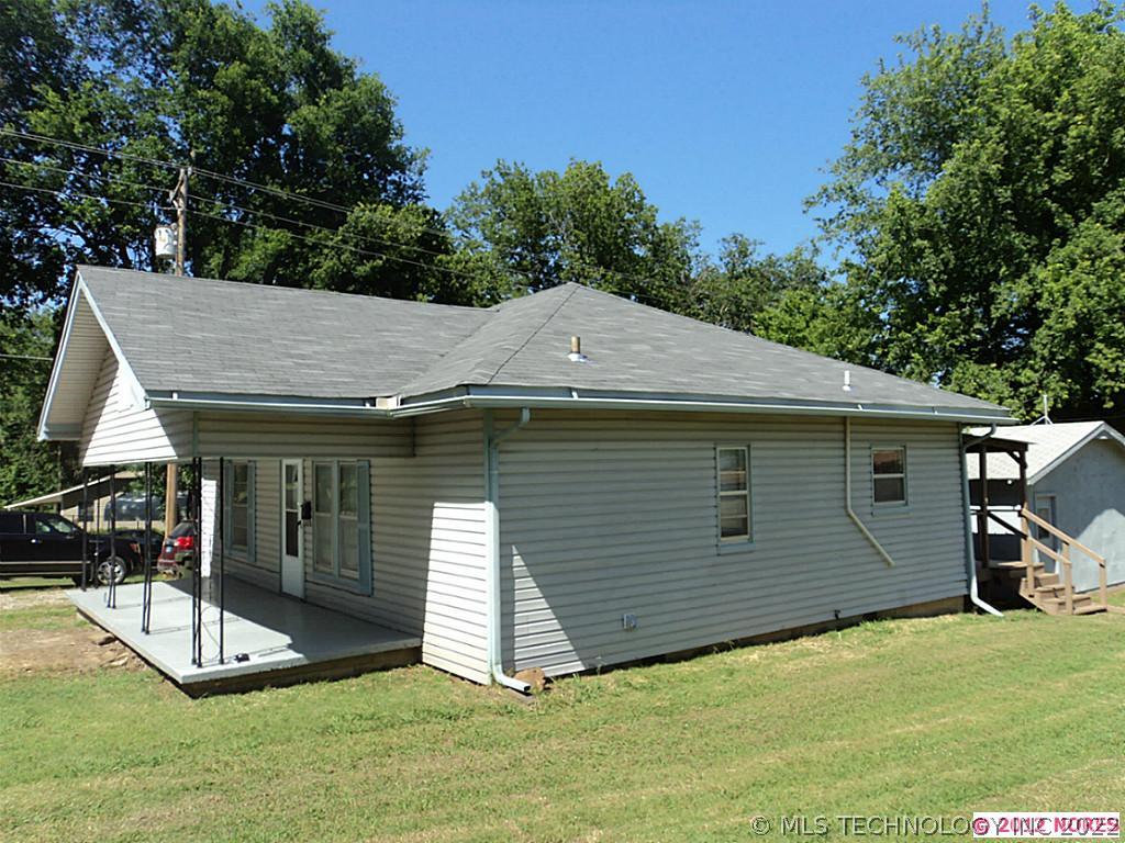 201 N Sutton Avenue Property Photo 1