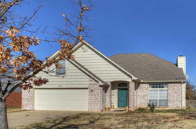 6815 E 79th Street Property Photo 1