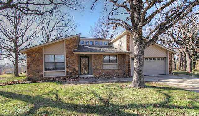 12318 Skyline Drive Property Photo 1