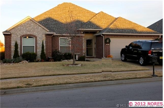 12509 S Birch Avenue Property Photo 1