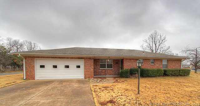 701 E Terrace Drive Property Photo 1