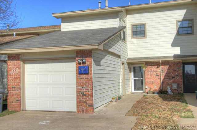 8405 E 147th Street Property Photo 1
