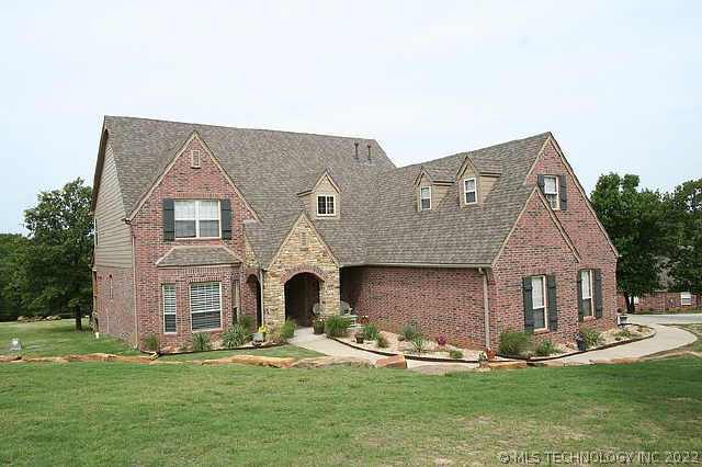 15726 Cherokee Boulevard Property Photo 1