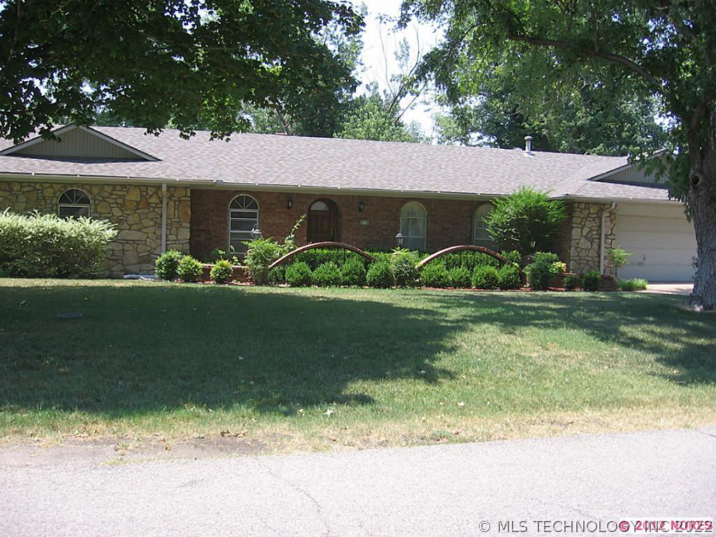 9716 S Maybelle Avenue Property Photo 1