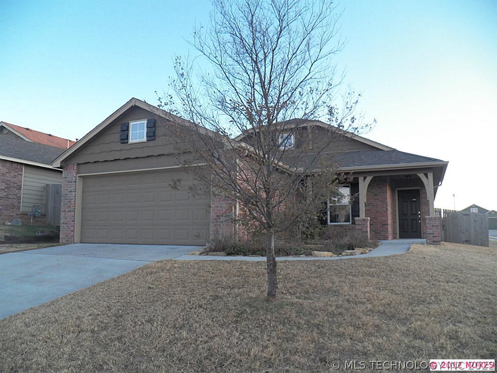 2219 E Fargo Place Property Photo 1