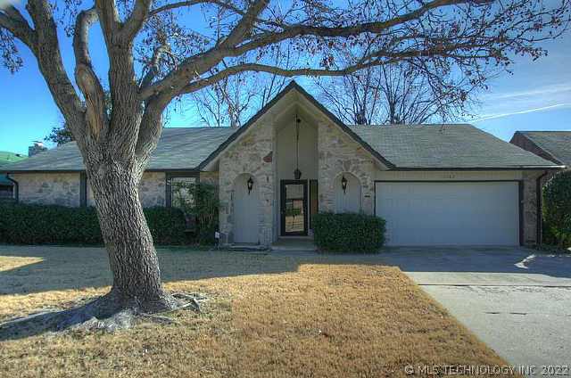 12262 E 38th Street Property Photo 1