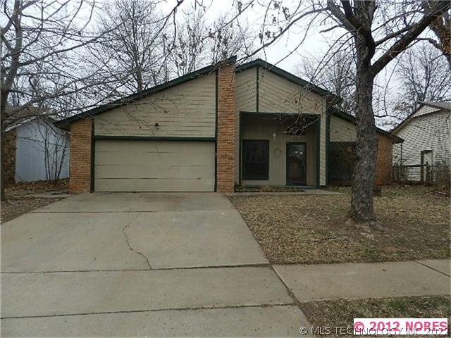1083 E 137th Place Property Photo 1