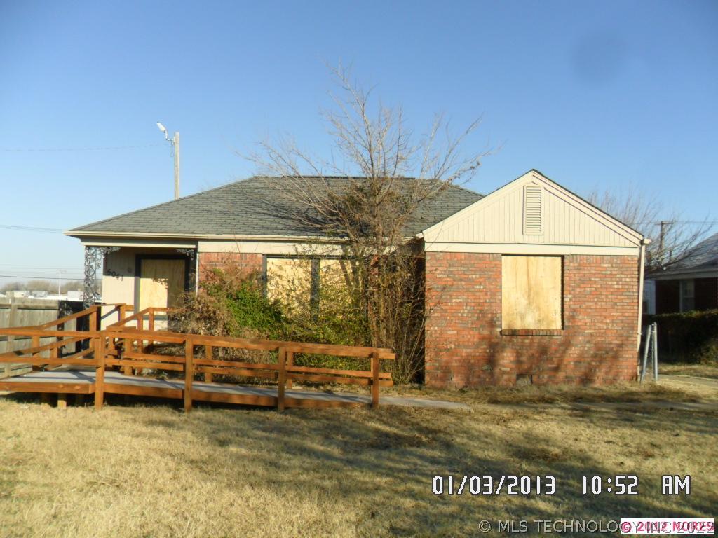 5041 E Admiral Boulevard Property Photo 1