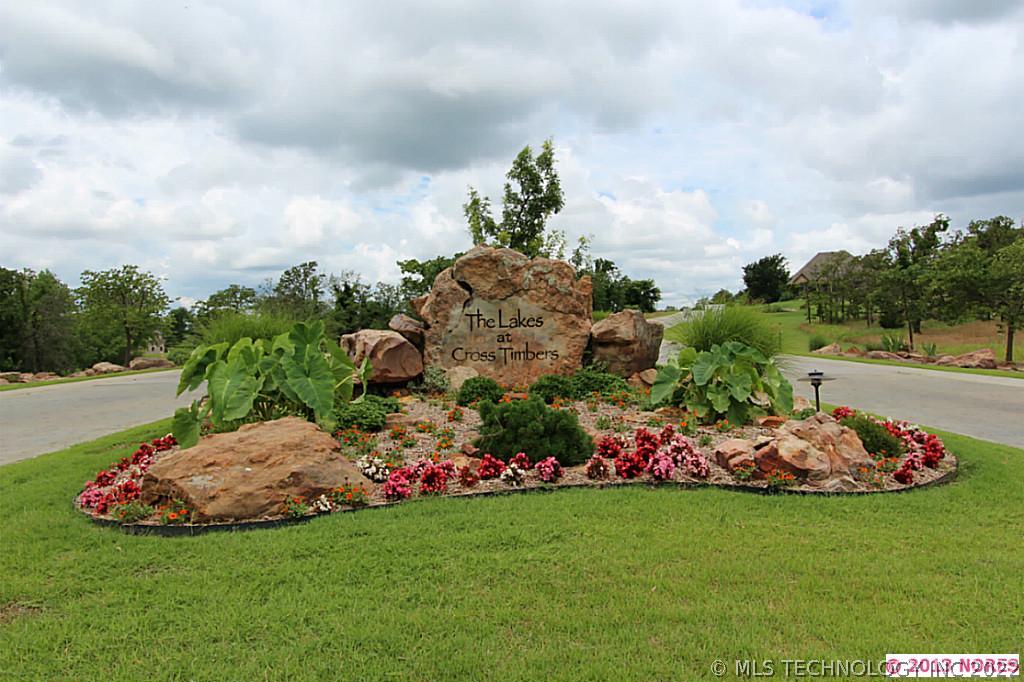 Cross Timbers Boulevard Property Photo 1