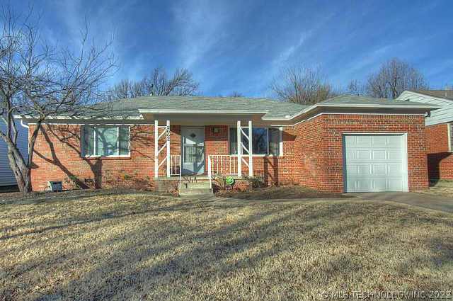 2662 S Urbana Avenue Property Photo 1