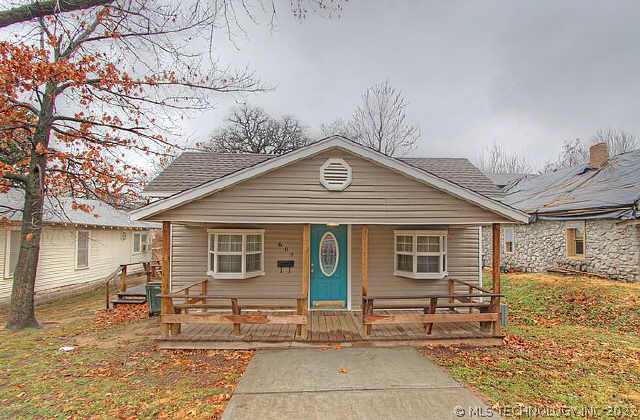 604 N Lincoln Avenue Property Photo 1