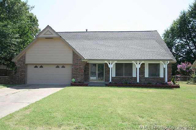4765 S Hudson Place Property Photo 1