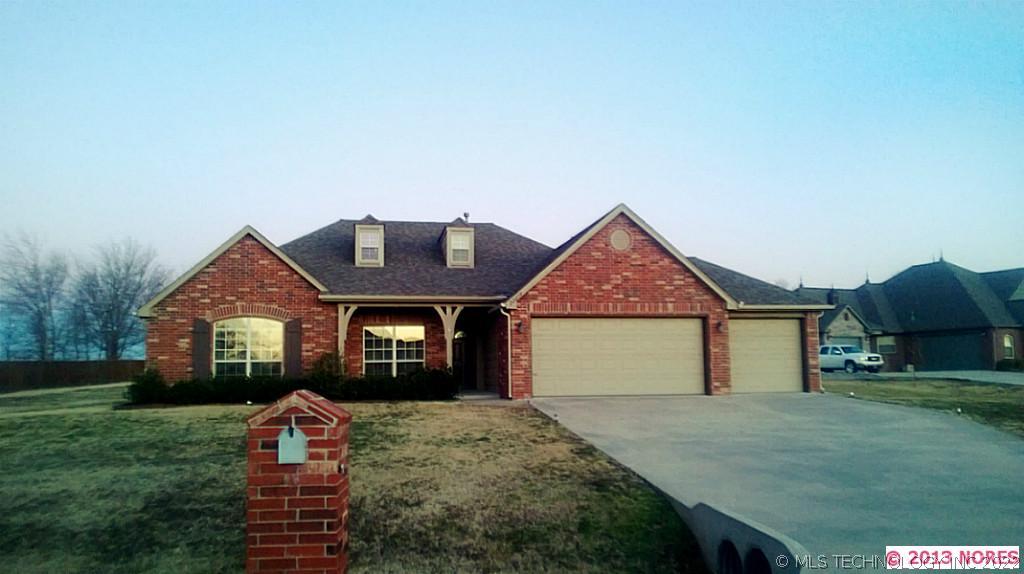 22275 Riverwood Drive Property Photo 1