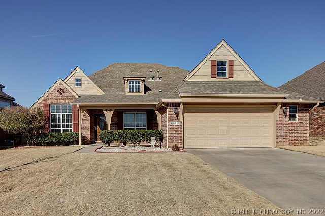 11815 E 105th Street Property Photo 1