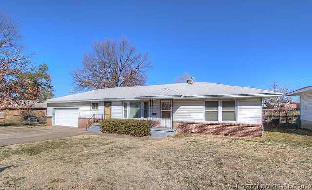 1307 E Cleveland Avenue Property Photo 1