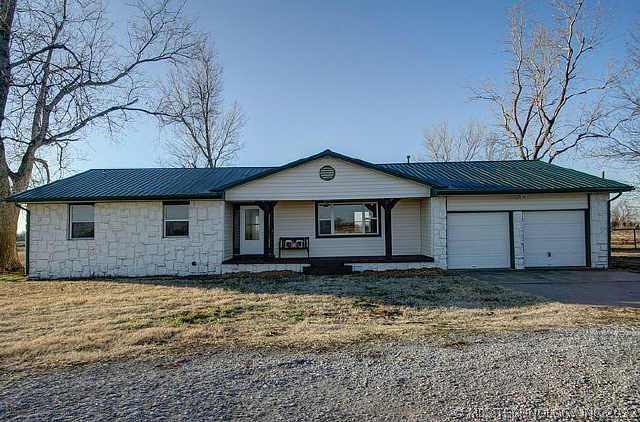 5816 E 191st Street Property Photo 1