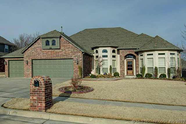 7416 E Forest Ridge Boulevard Property Photo 1