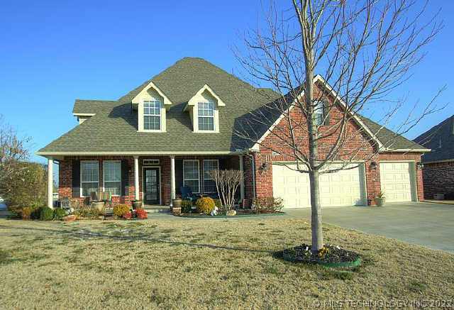 7402 E Jackson Place Property Photo 1