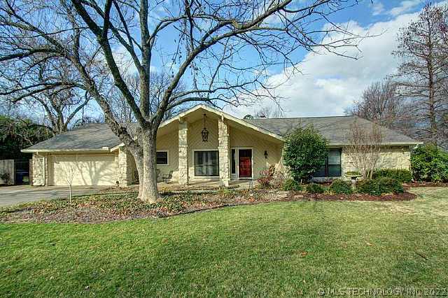 10516 S Sandusky Avenue Property Photo 1