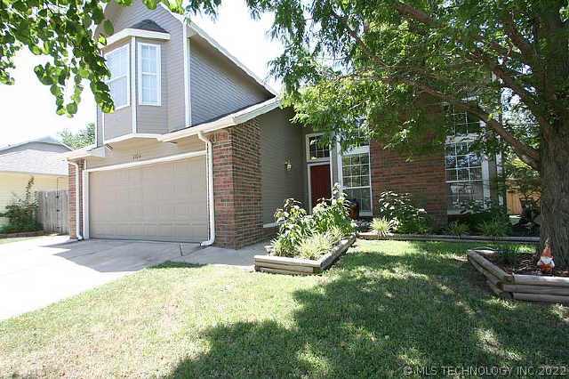8924 E 87th Place Property Photo 1