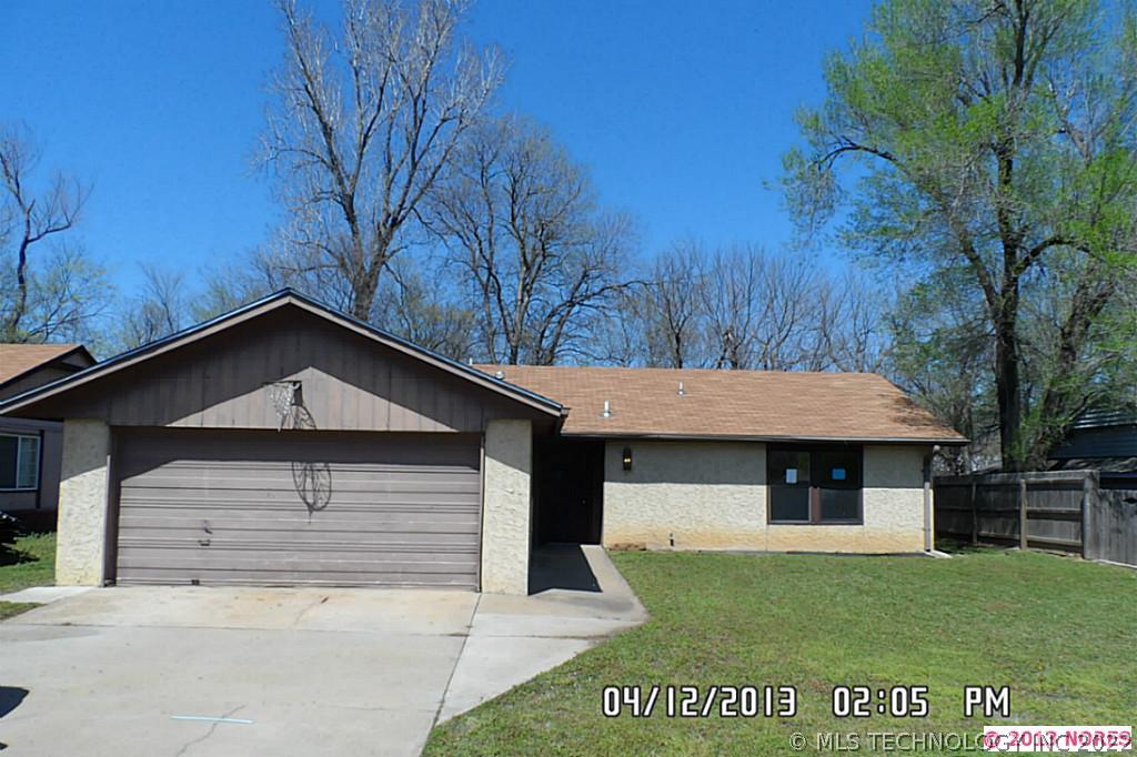 1306 W 13th Street Property Photo 1