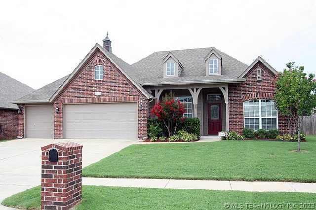 2008 E Princeton Street Property Photo 1