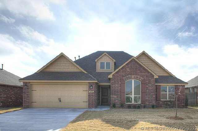 4817 E Dallas Street Property Photo 1