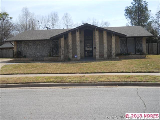 168 E 58th Street Property Photo 1