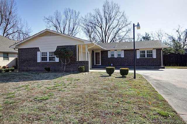 1410 N Choctaw Place Property Photo 1