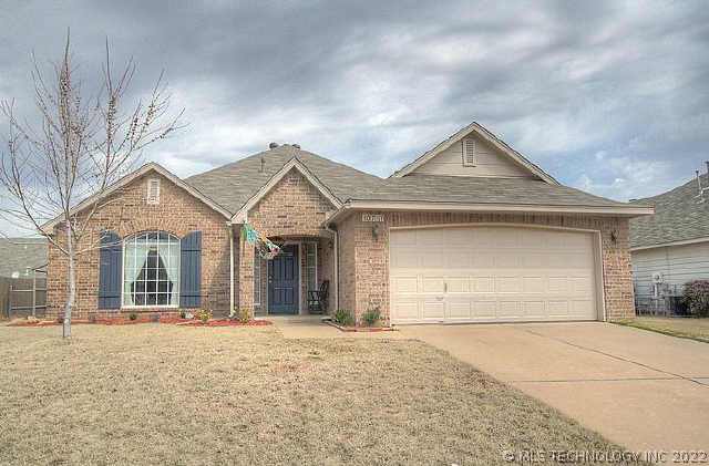 10717 E 114th Place Property Photo 1