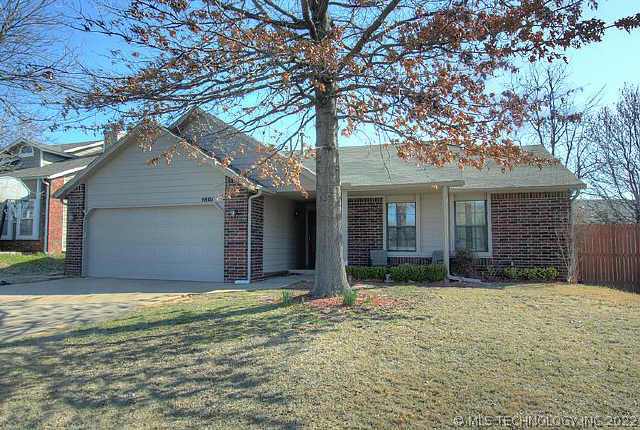 9801 94th East Avenue Property Photo 1