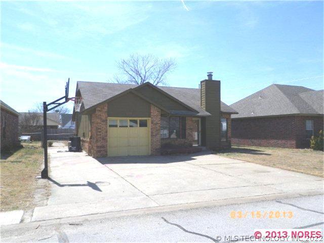 458 E 142nd Place Property Photo 1