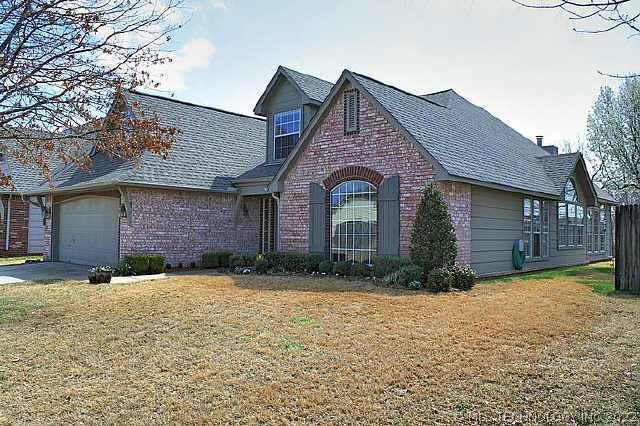 4705 W Dallas Street Property Photo 1